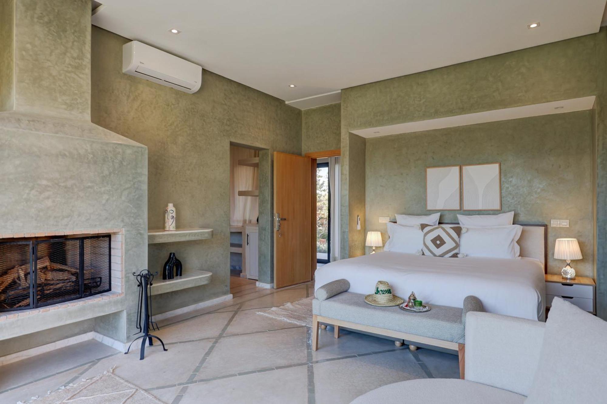 Hotel Les Roses By La Siredrah Ait Bou Zguia Esterno foto