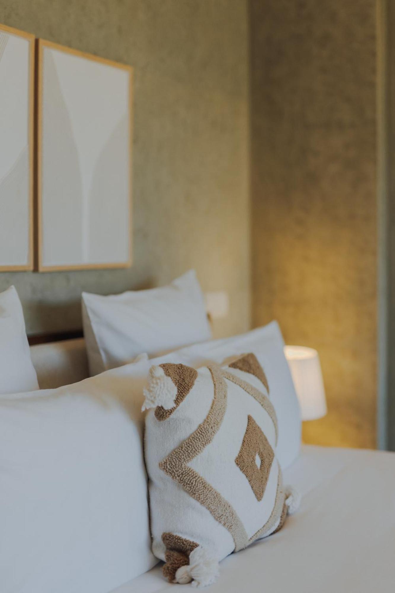 Hotel Les Roses By La Siredrah Ait Bou Zguia Esterno foto